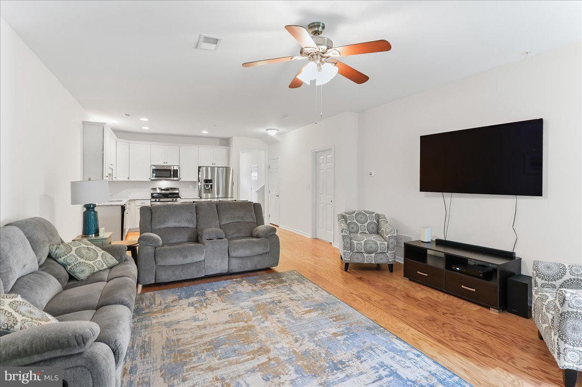 136 Harlow Pointe Court photo 10