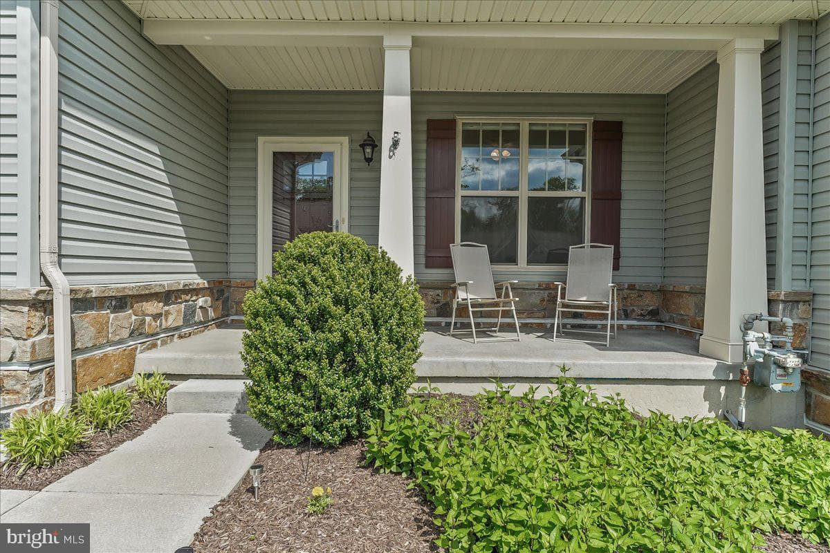 136 Harlow Pointe Court photo 2