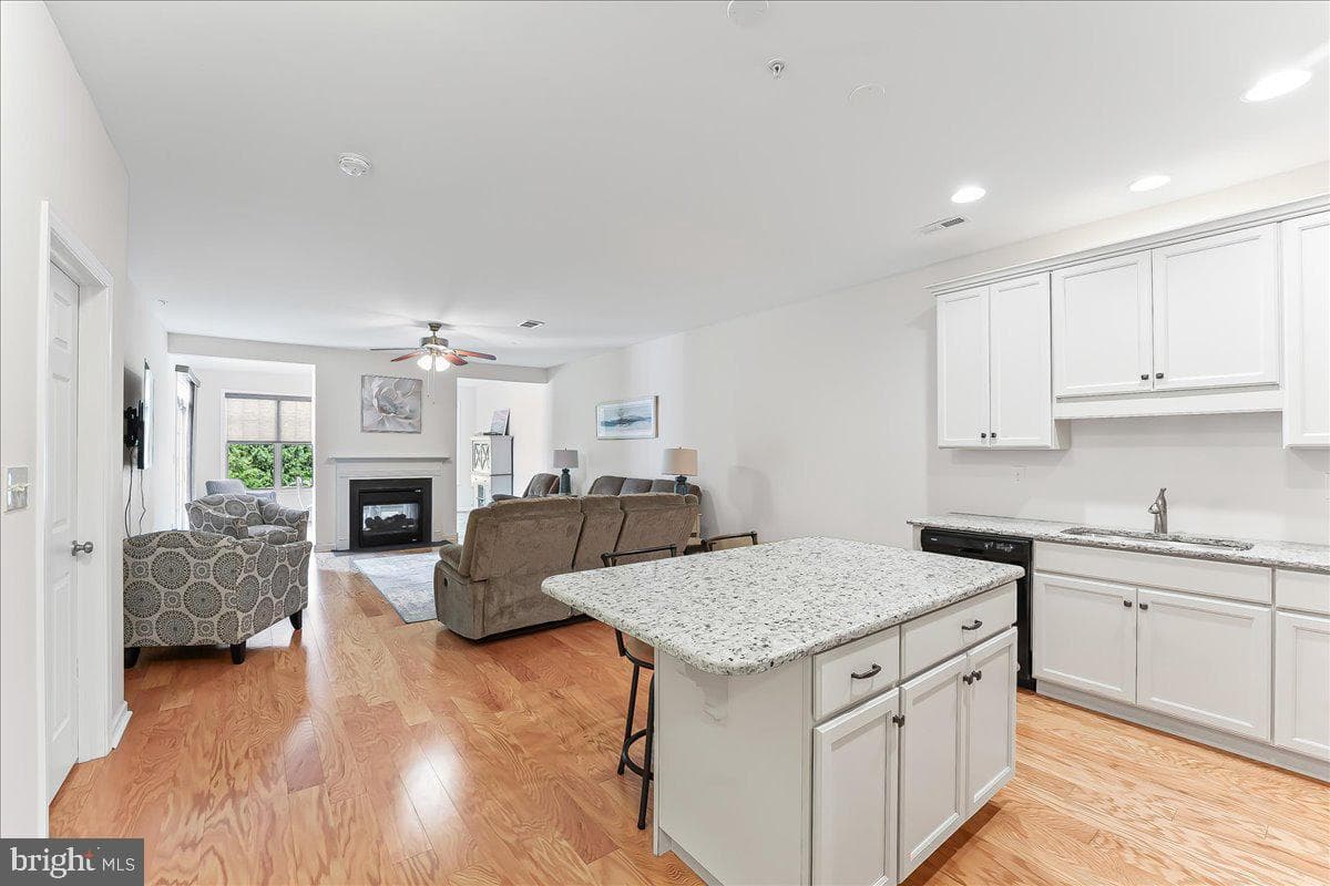 136 Harlow Pointe Court photo 6