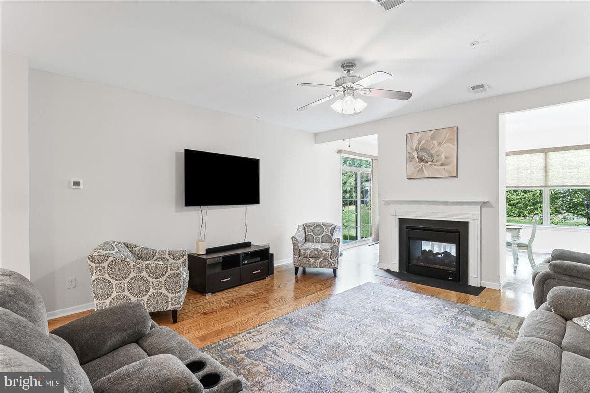 136 Harlow Pointe Court photo 9