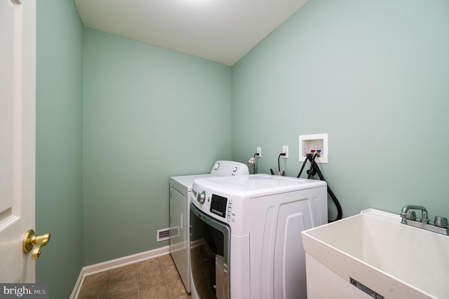 205 Merwood Drive photo 38