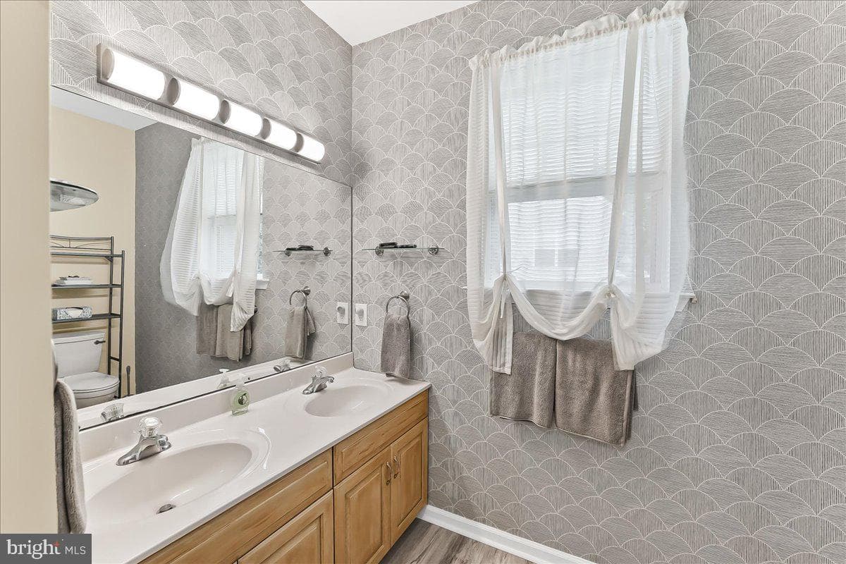 620 Abingdon Circle photo 25