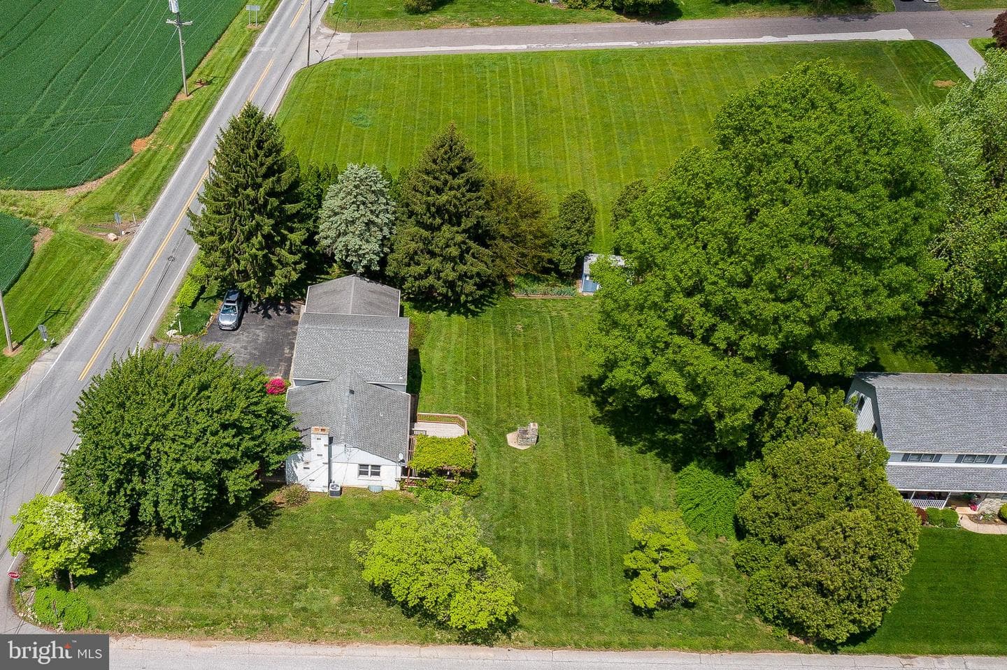 403 S Limestone Road photo 23