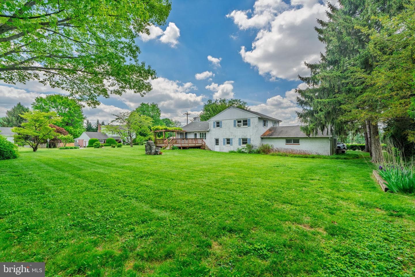 403 S Limestone Road photo 32