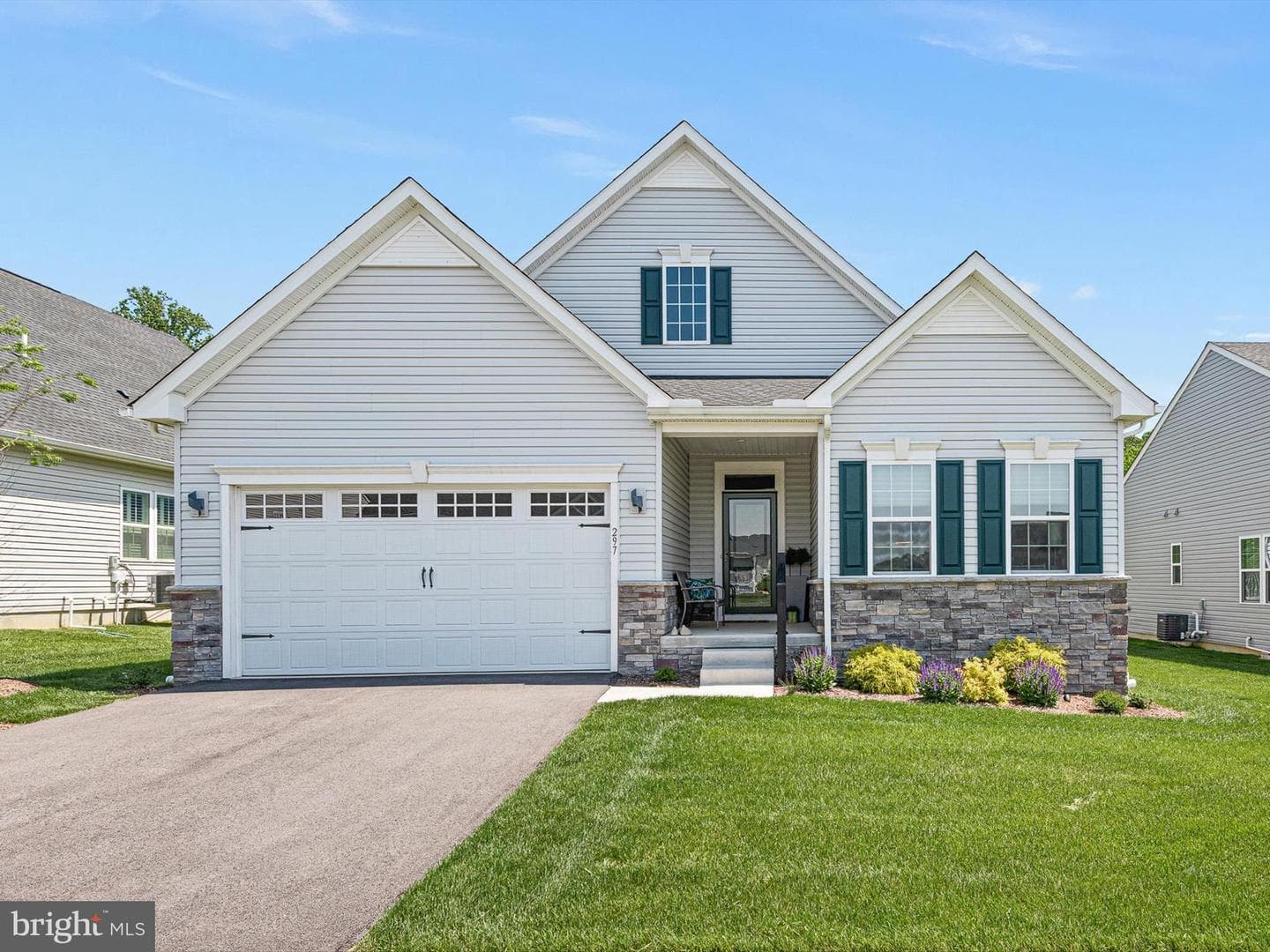 297 Letitia Manor Drive photo 2