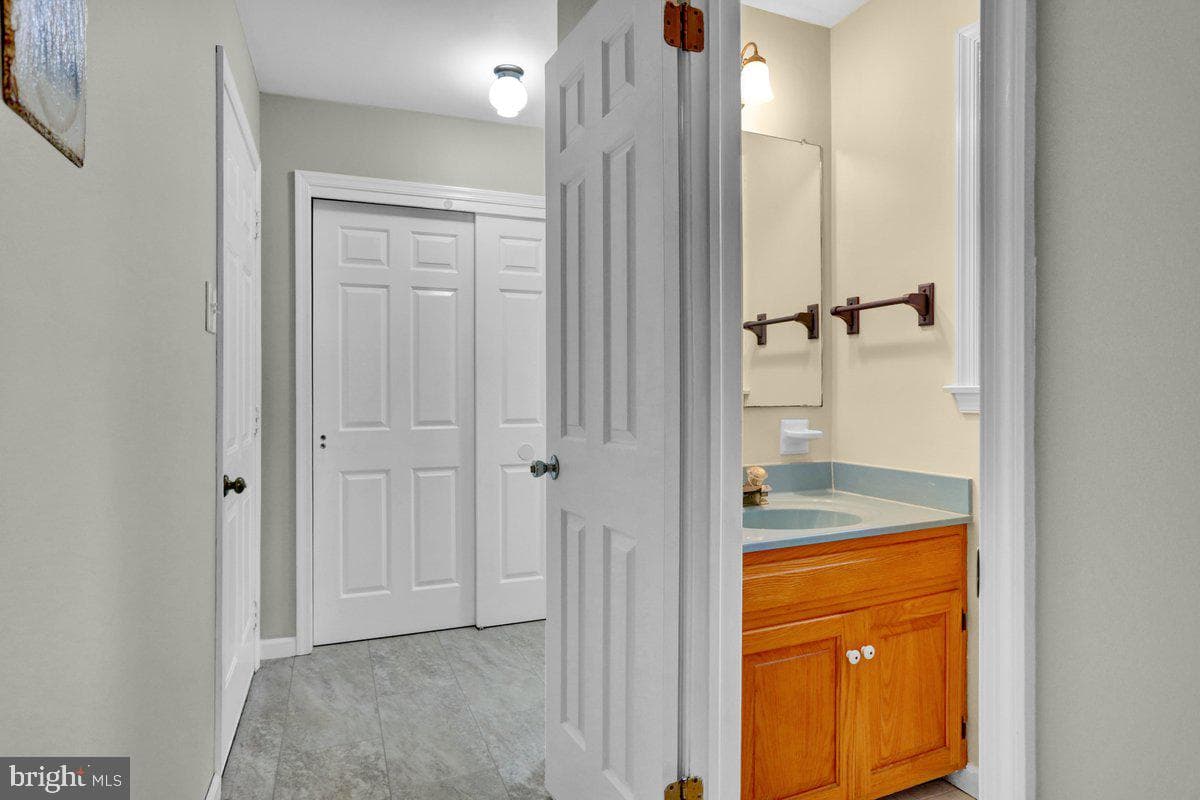 198 Bard Road photo 20