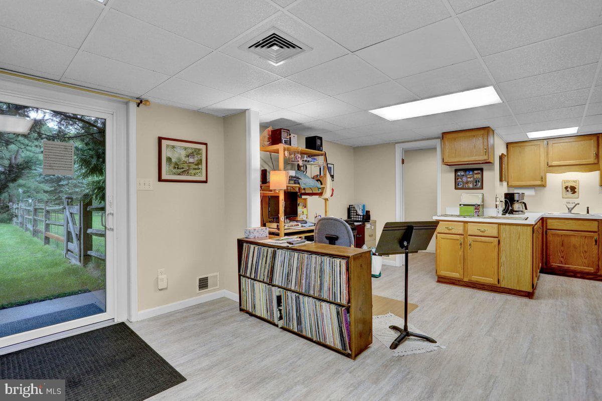 198 Bard Road photo 34