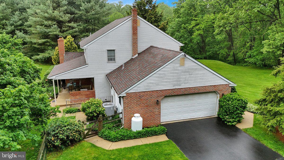 198 Bard Road photo 44