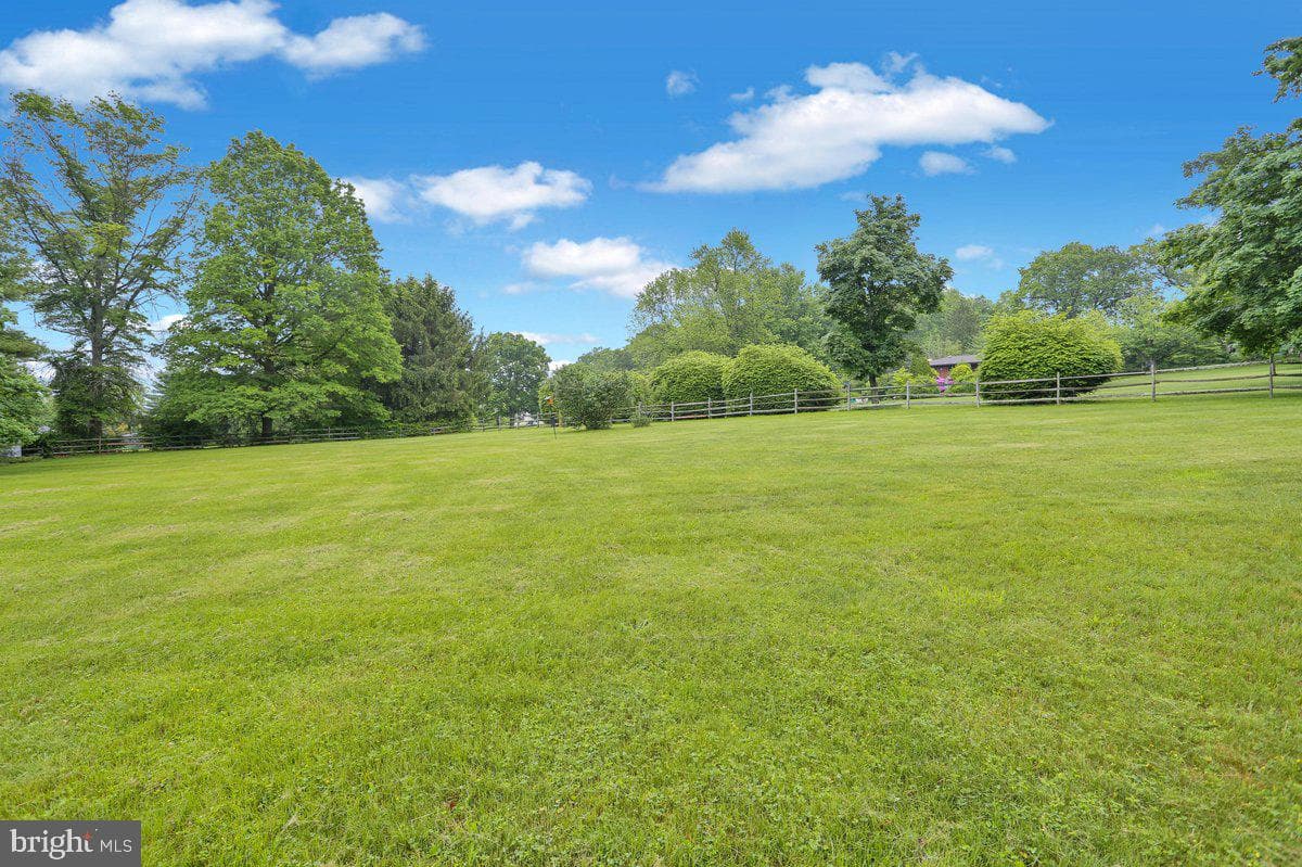 198 Bard Road photo 52