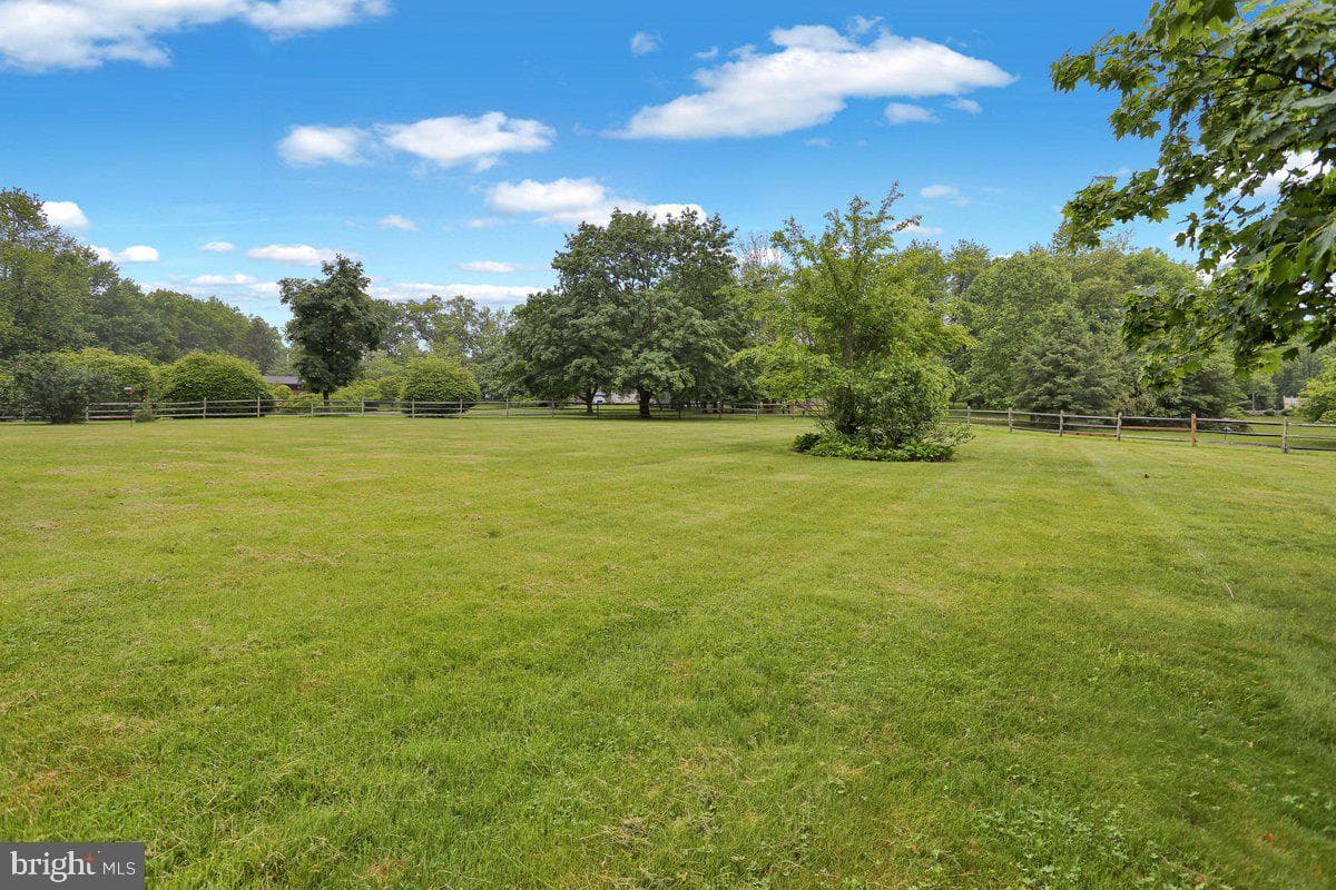 198 Bard Road photo 53