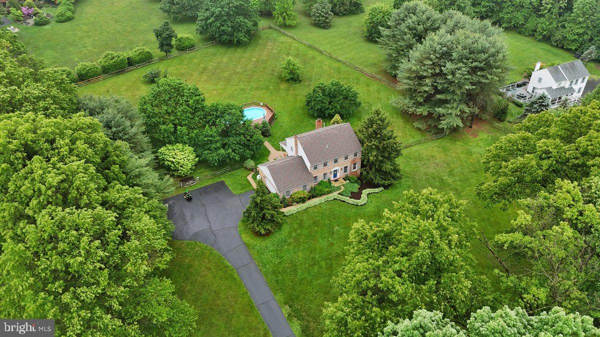 198 Bard Road photo 63