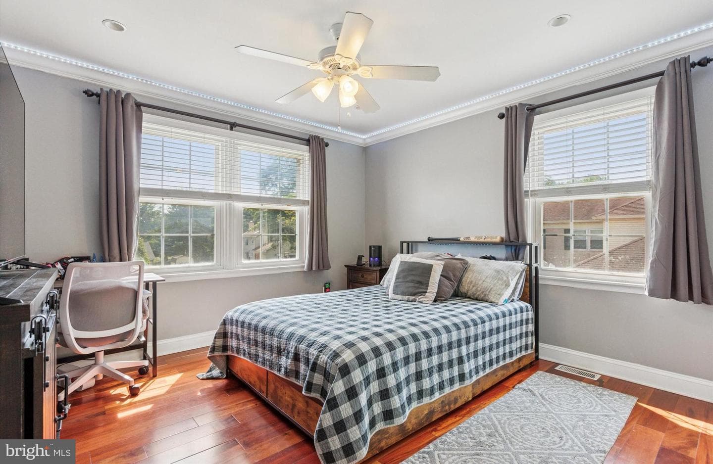 1004 Winding River Lane photo 16