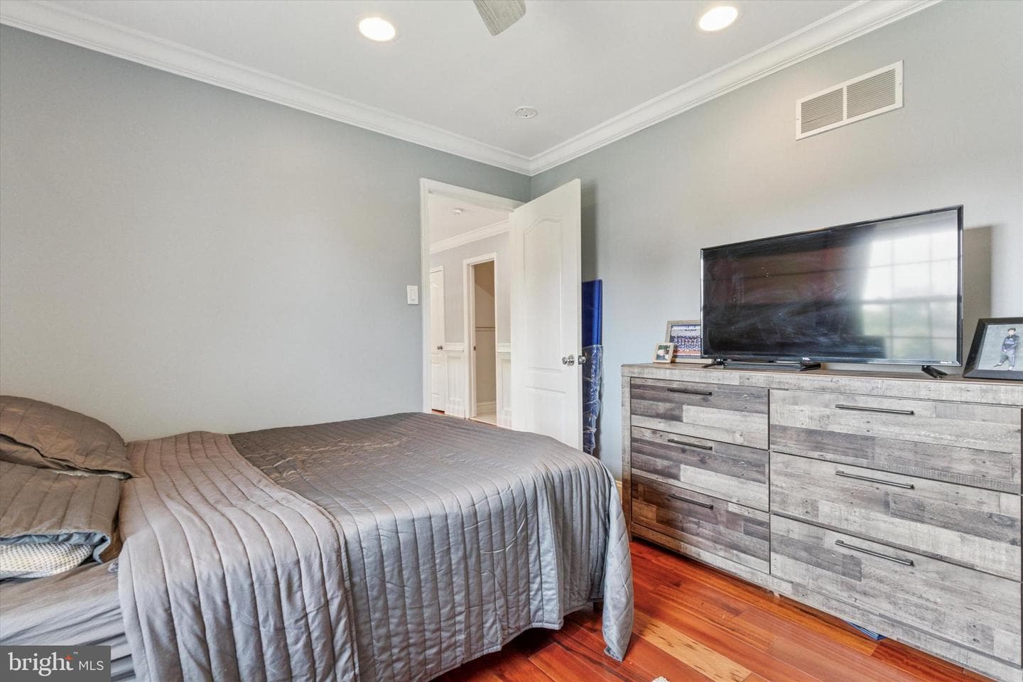 1004 Winding River Lane photo 18