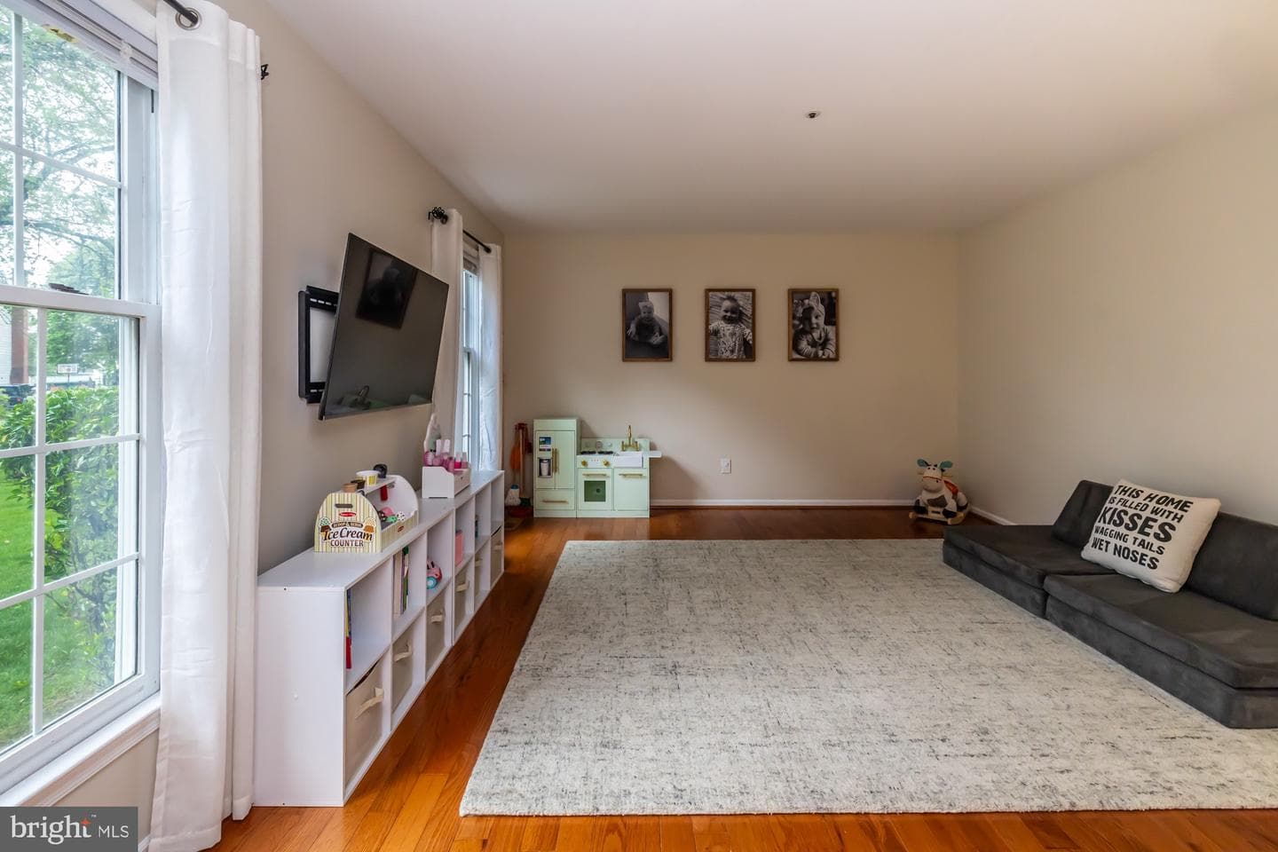 315 Tapestry Circle photo 12