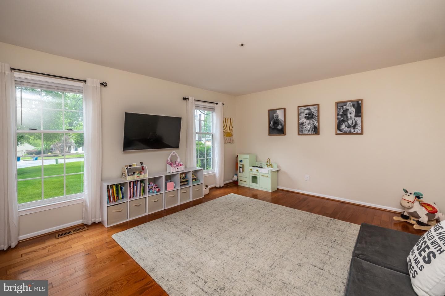 315 Tapestry Circle photo 13
