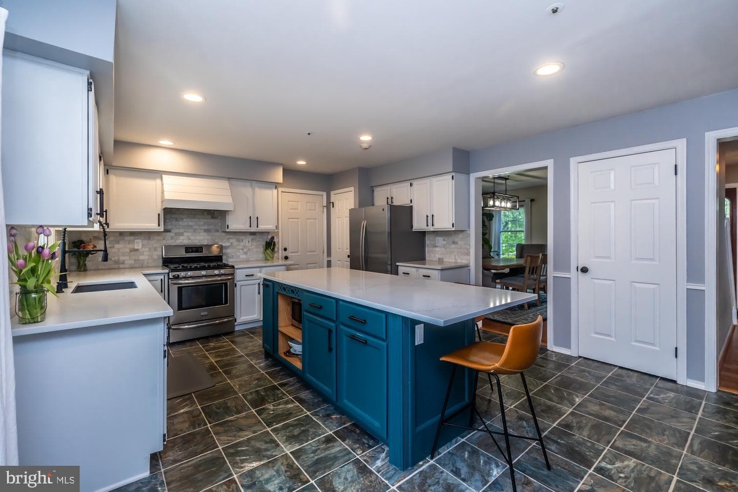315 Tapestry Circle photo 16