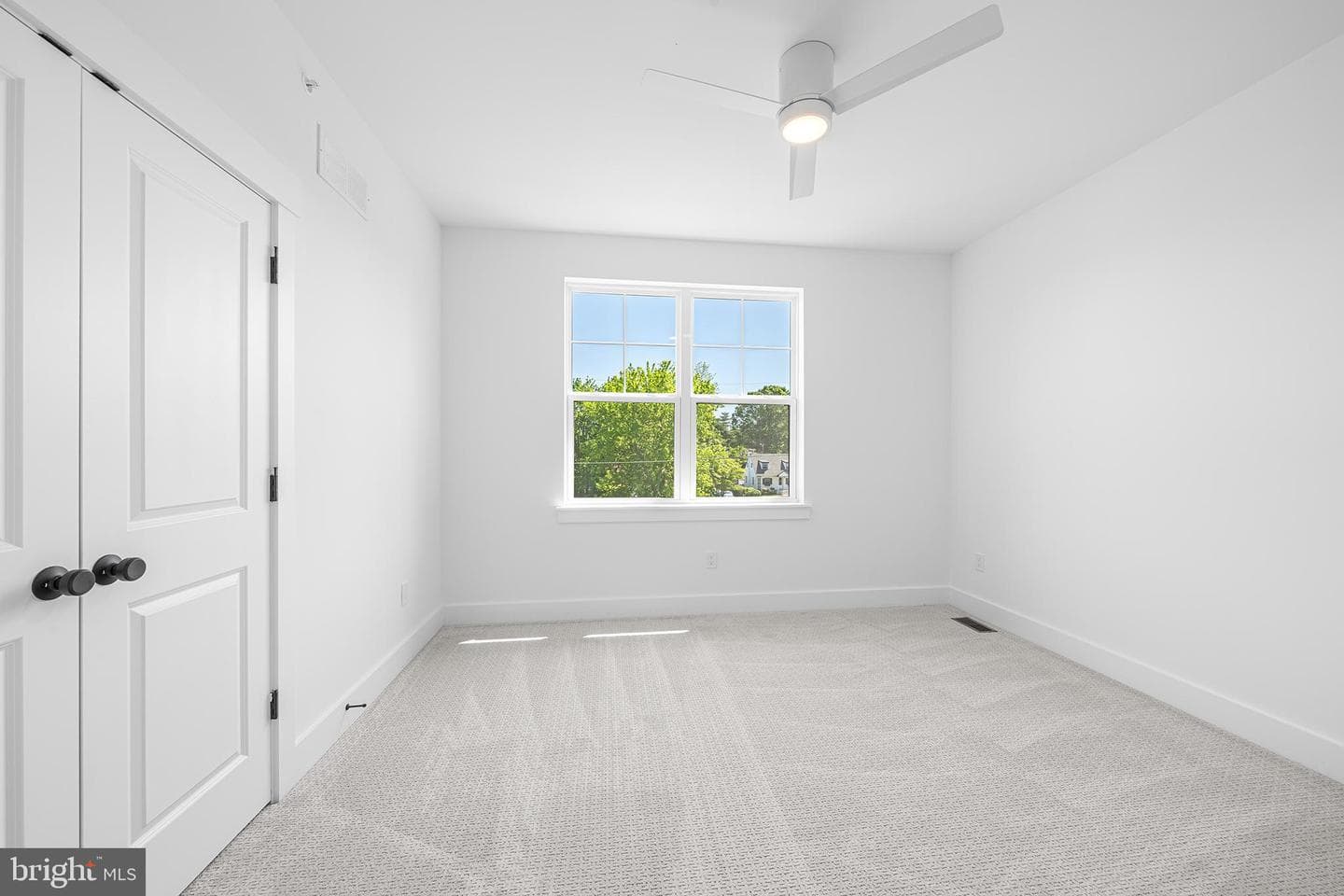 217 Namar Avenue photo 31