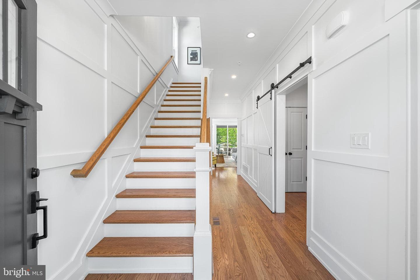 217 Namar Avenue photo 4