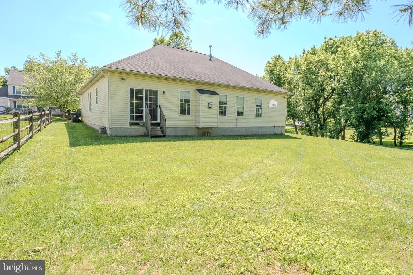 180 Milbury Road photo 25