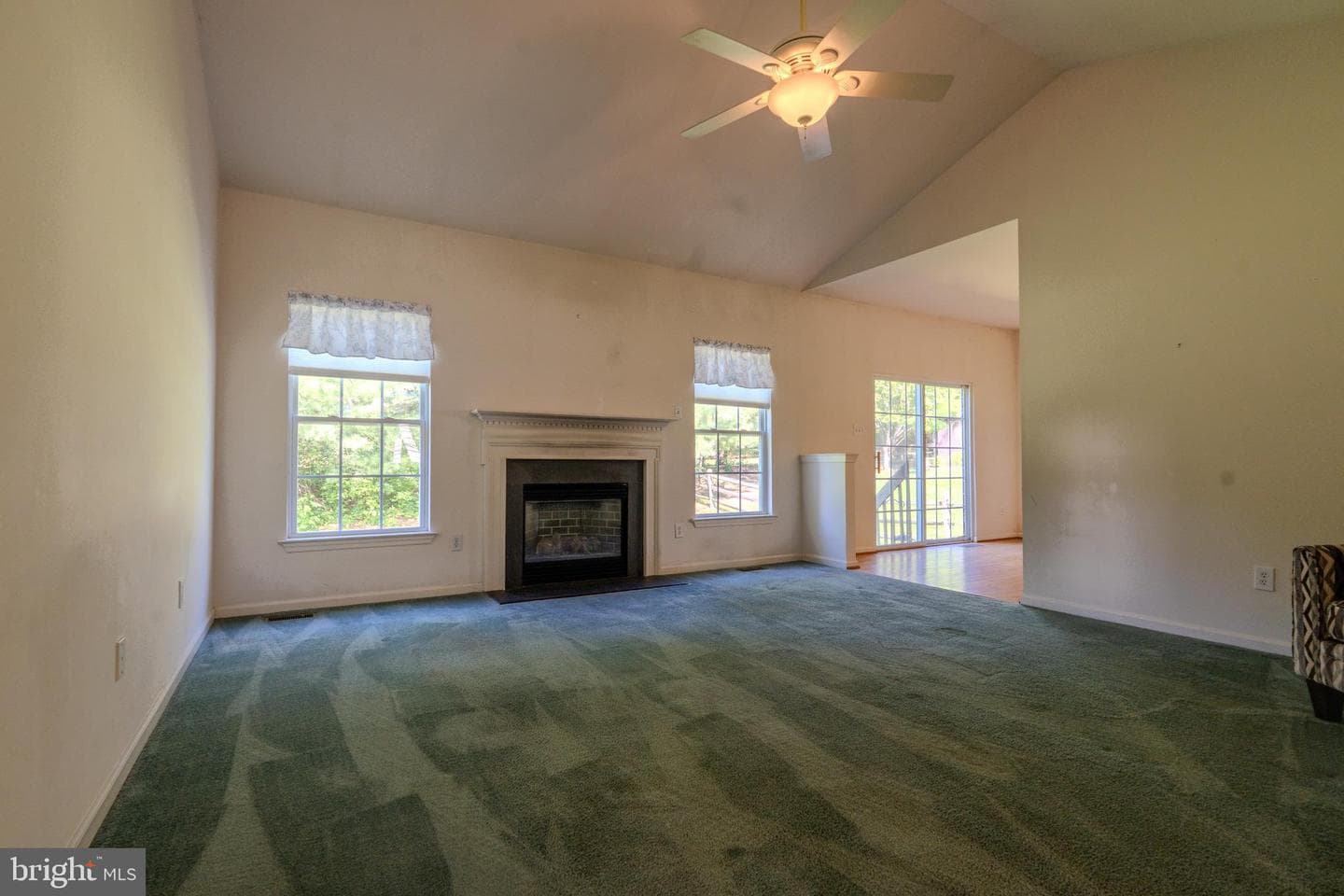 180 Milbury Road photo 3