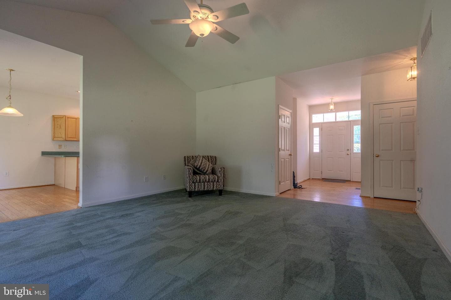 180 Milbury Road photo 4