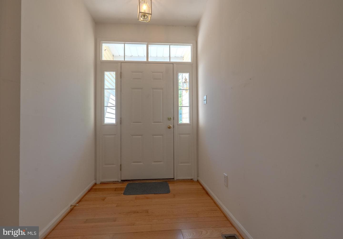 180 Milbury Road photo 5