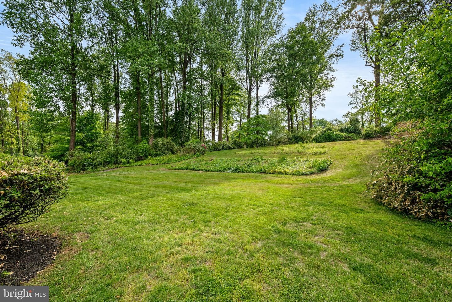 402 Rockland Avenue photo 24
