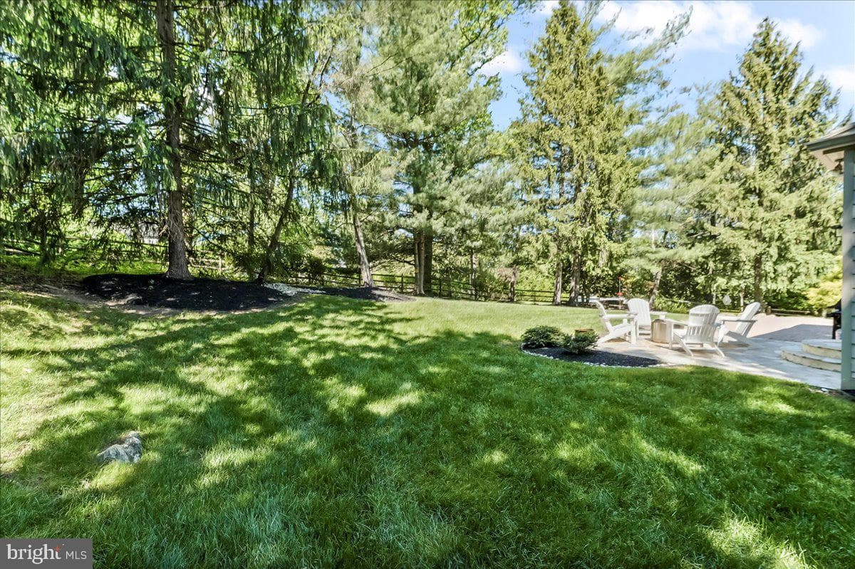 860 Springbank Lane photo 41