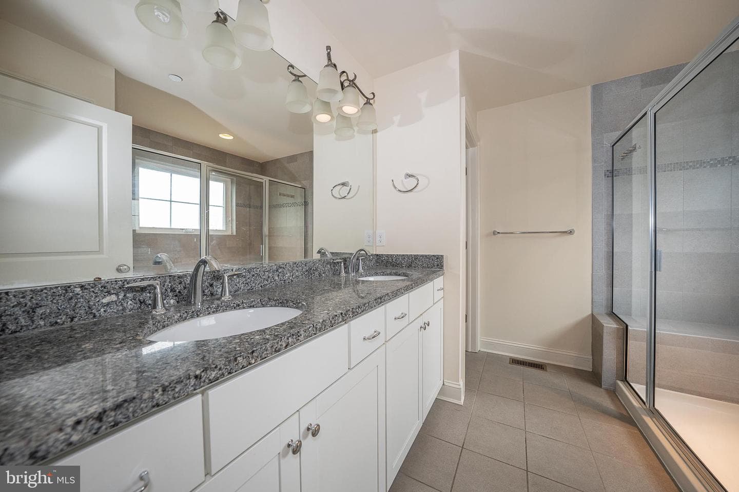 210 Skylar Lane photo 21