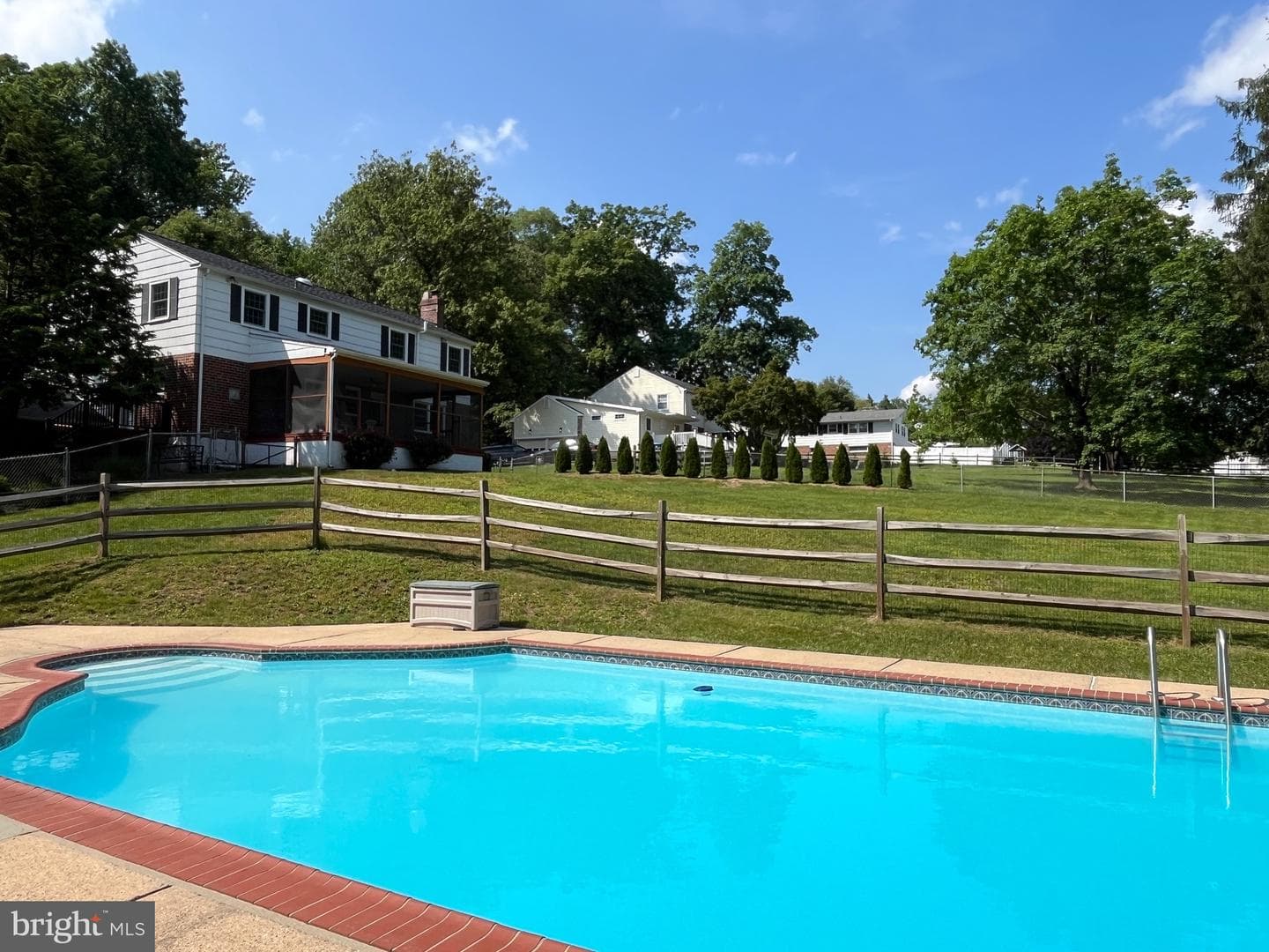328 Caswallen Drive photo 10