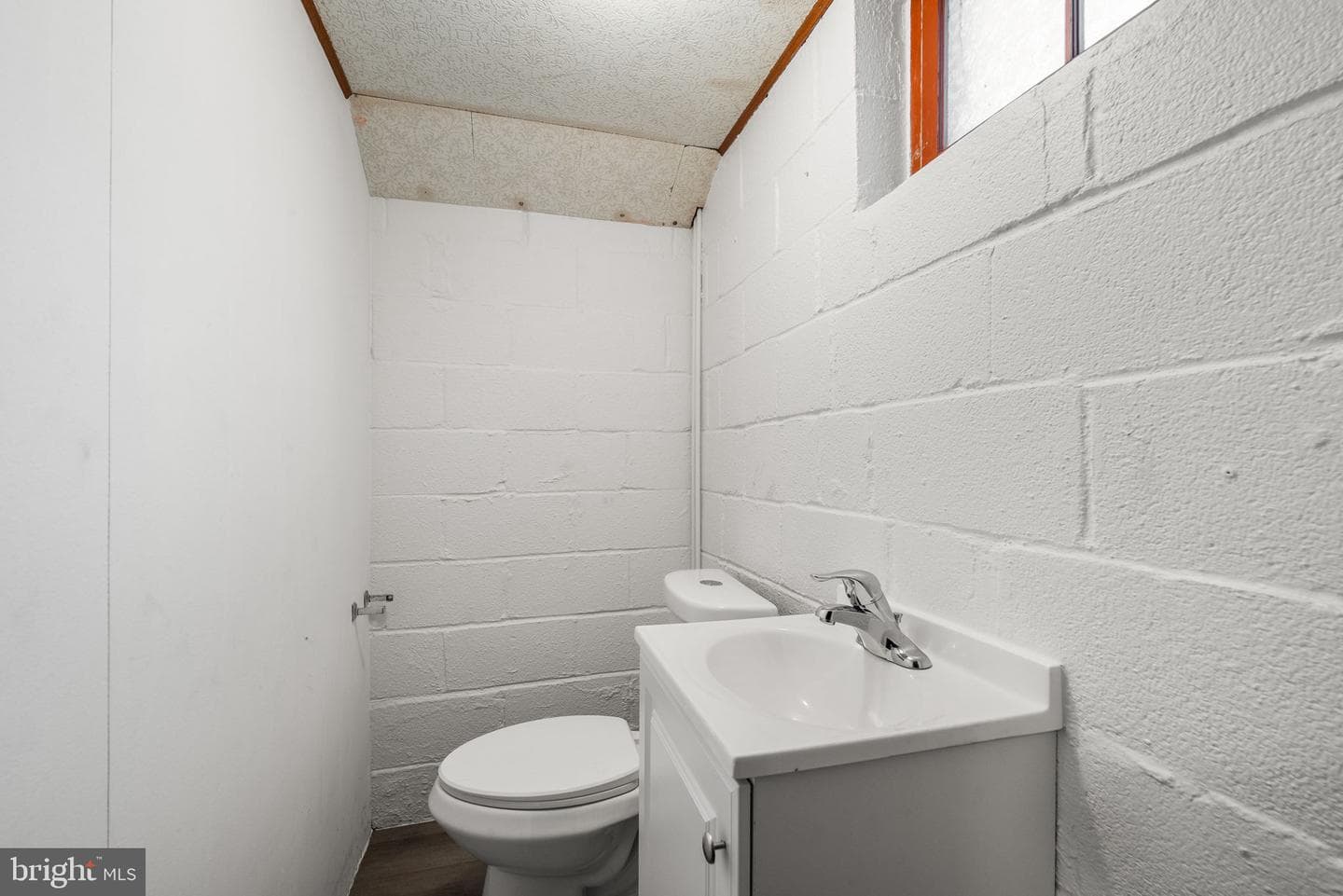 1508 Robin Road photo 19