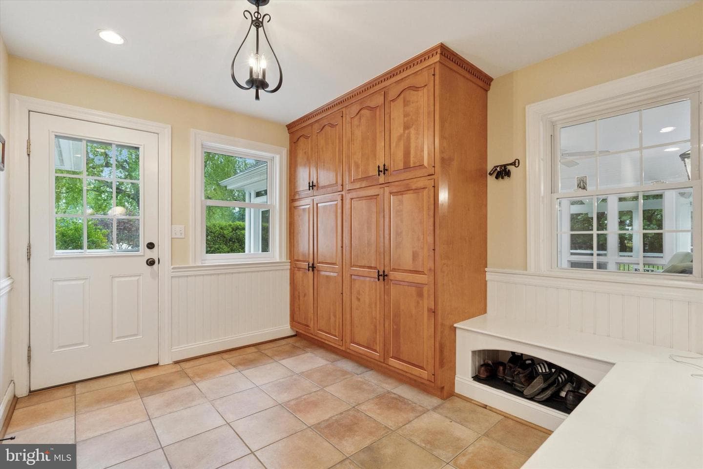 648 Spruce Lane photo 37
