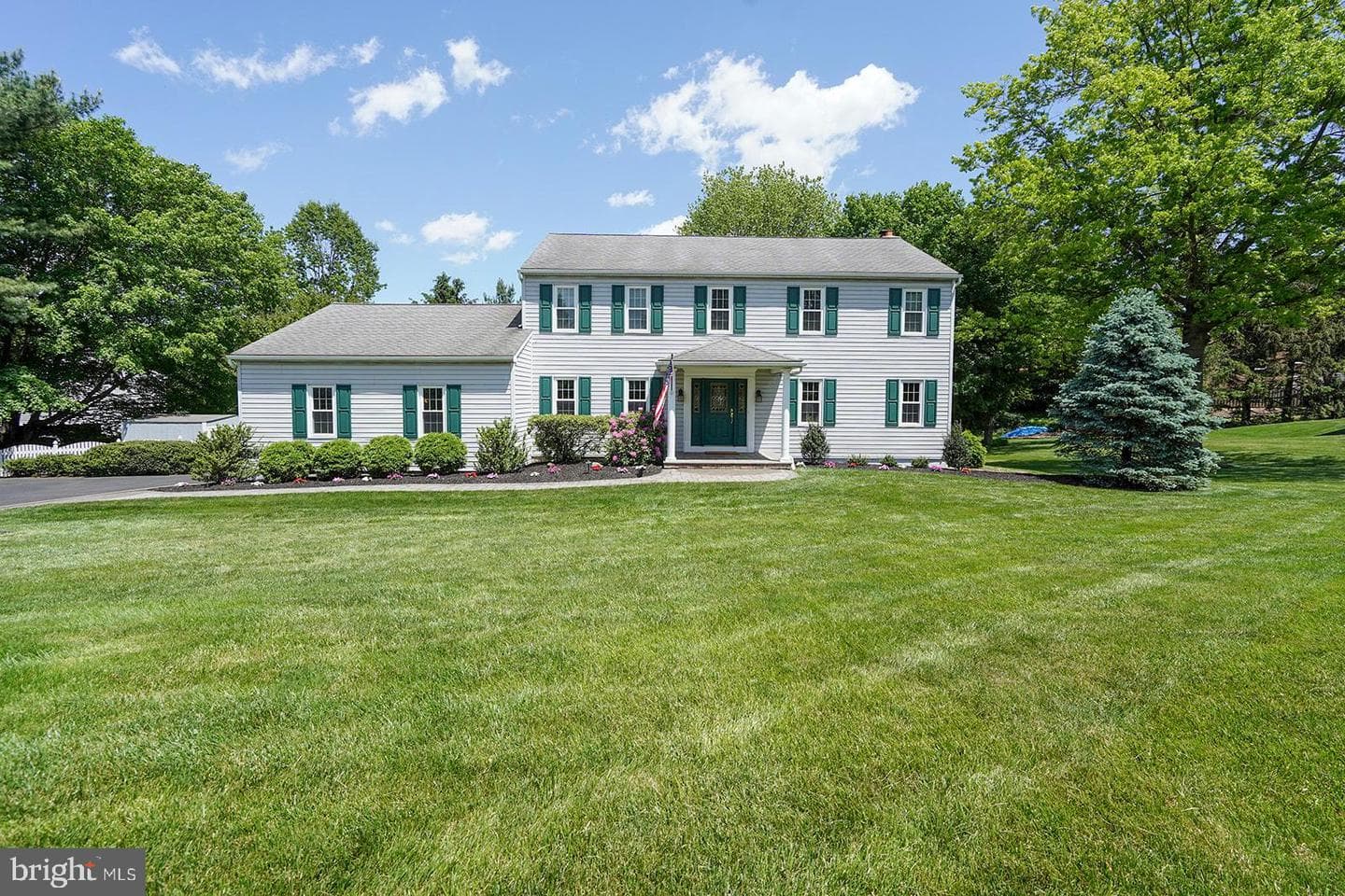 12 Meadow Woods Lane photo 1