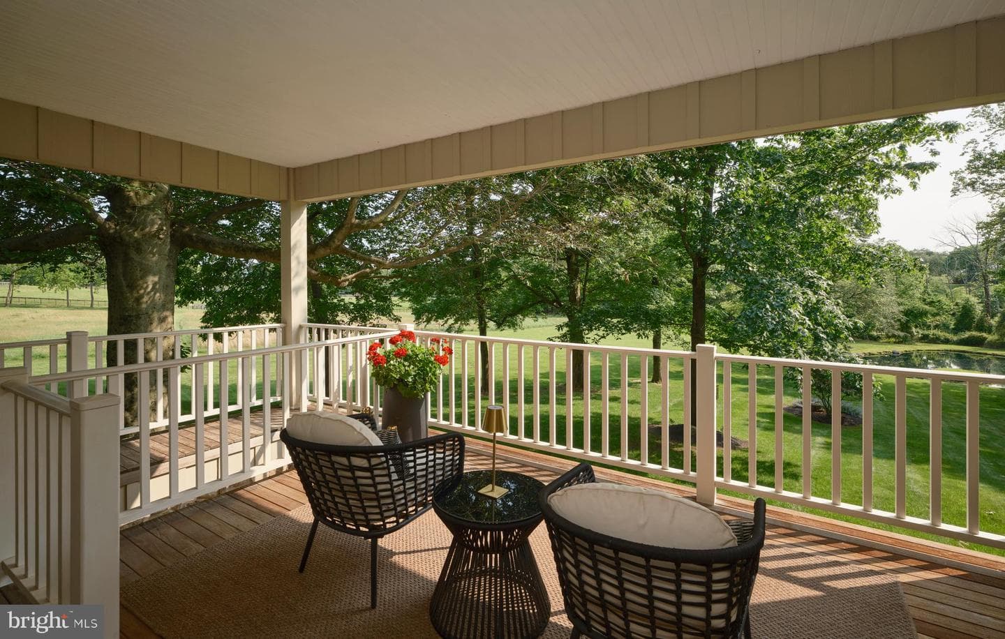 2 Green Lane photo 22
