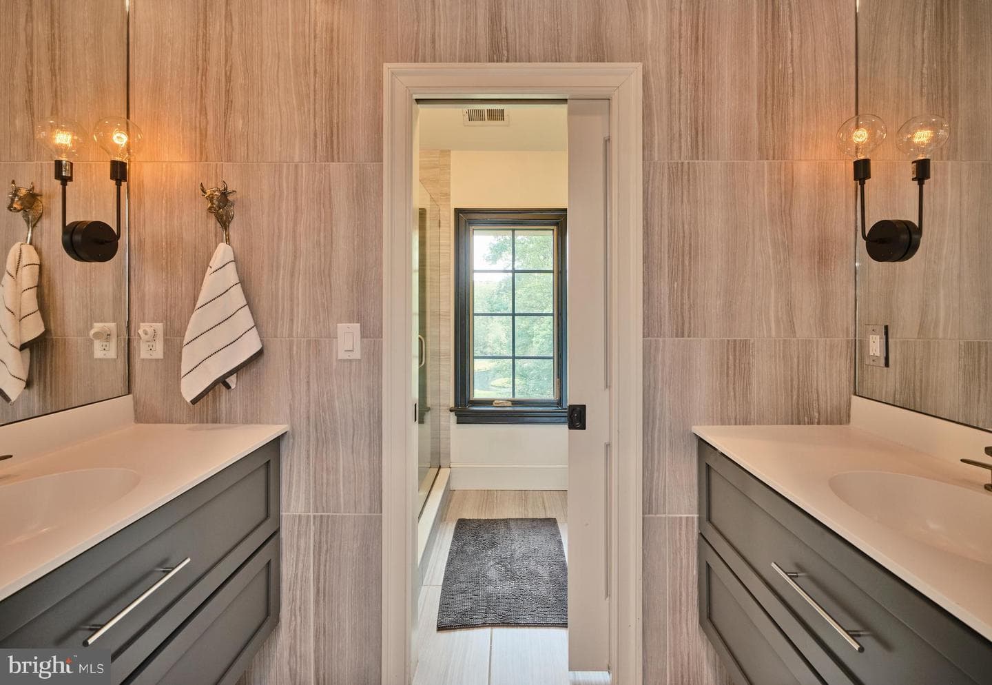 2 Green Lane photo 51