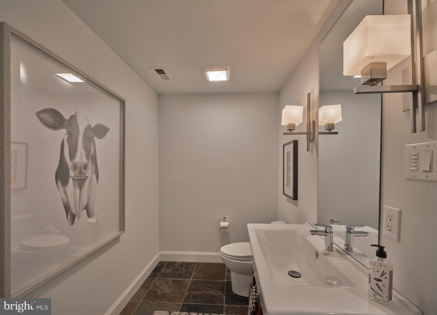 2 Green Lane photo 65