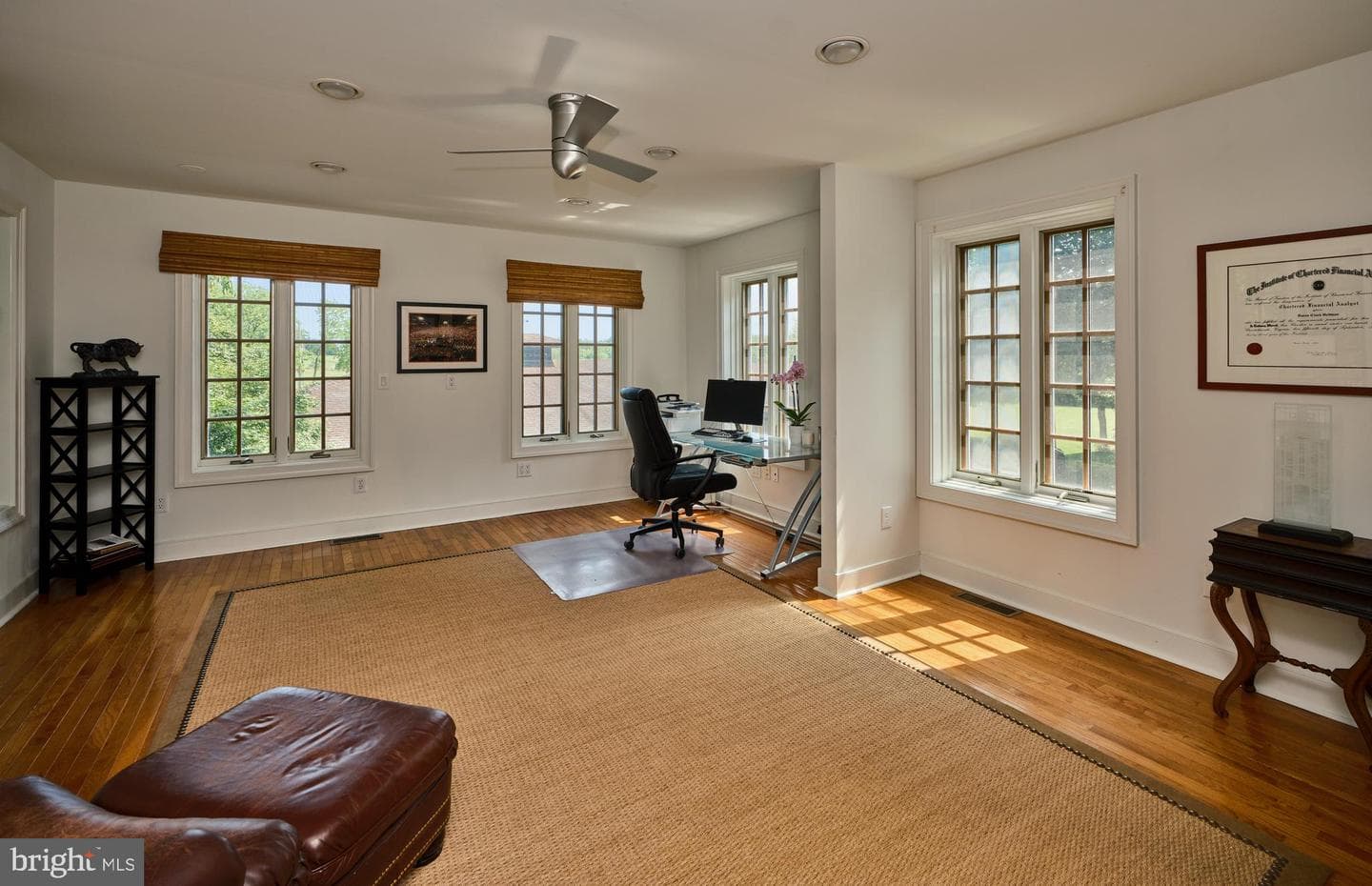 2 Green Lane photo 79