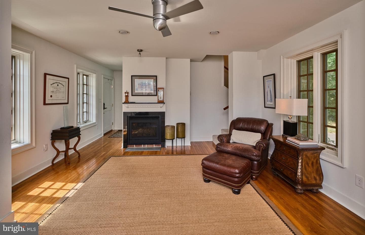 2 Green Lane photo 80