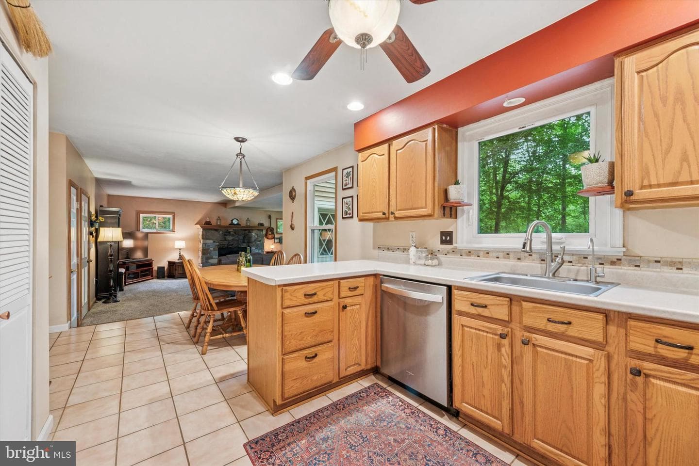 12 Raleigh Drive photo 10