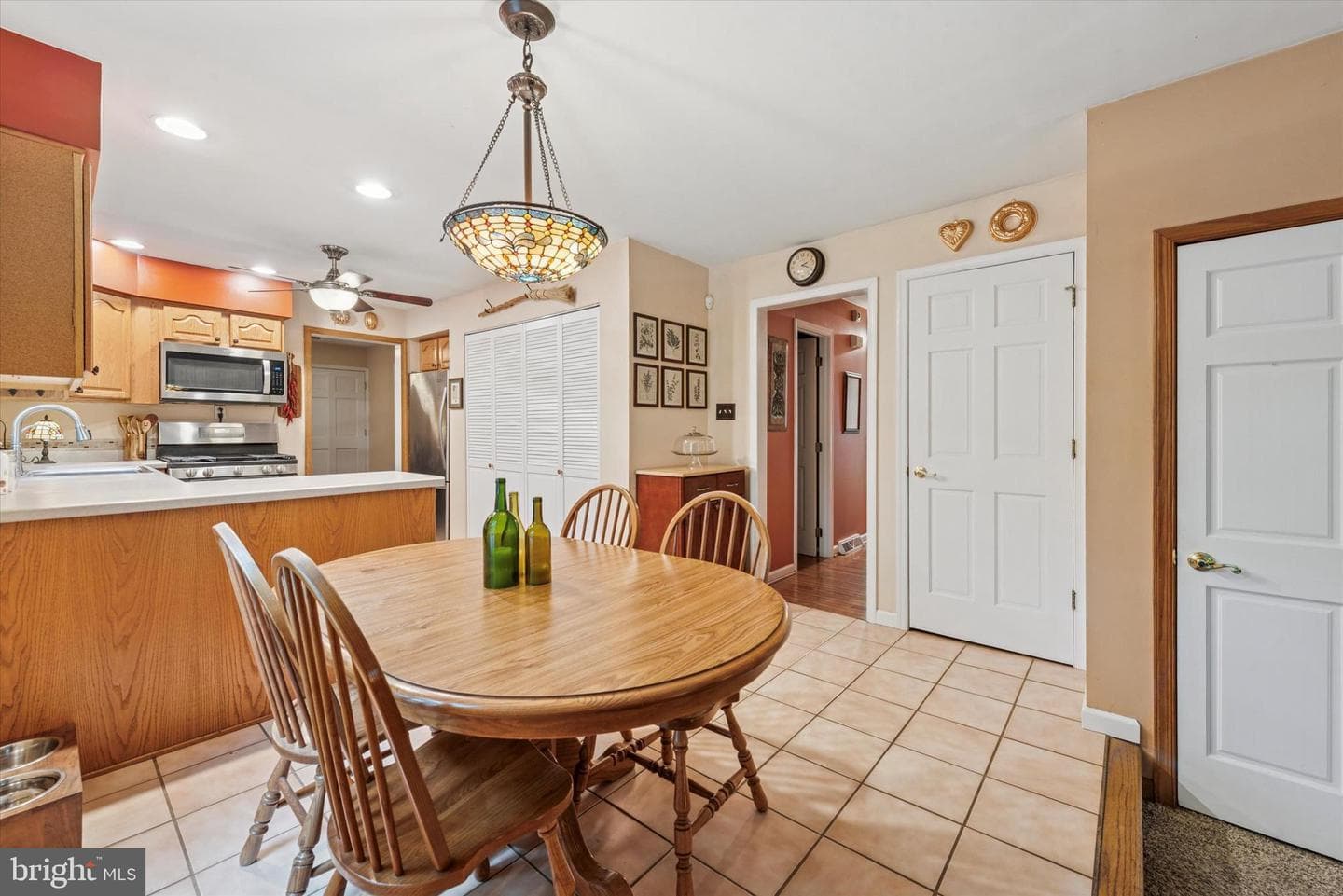 12 Raleigh Drive photo 13