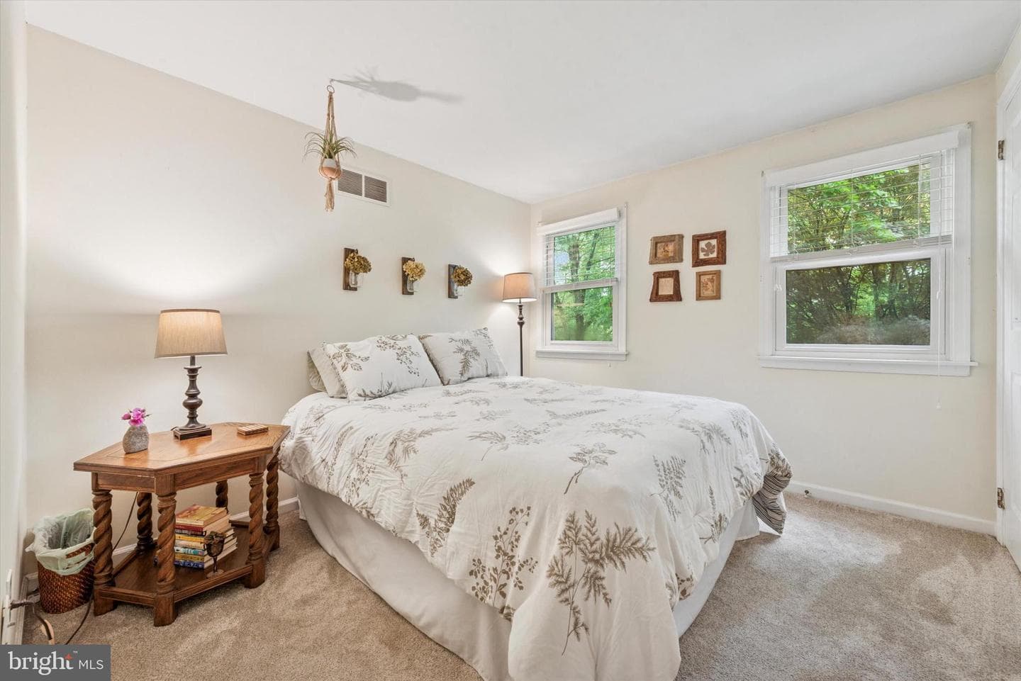 12 Raleigh Drive photo 24