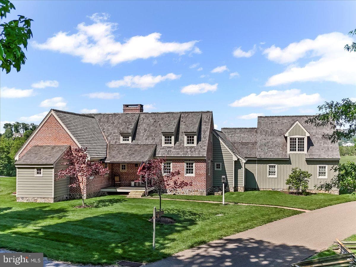 103 Orchard Hill Lane photo 2