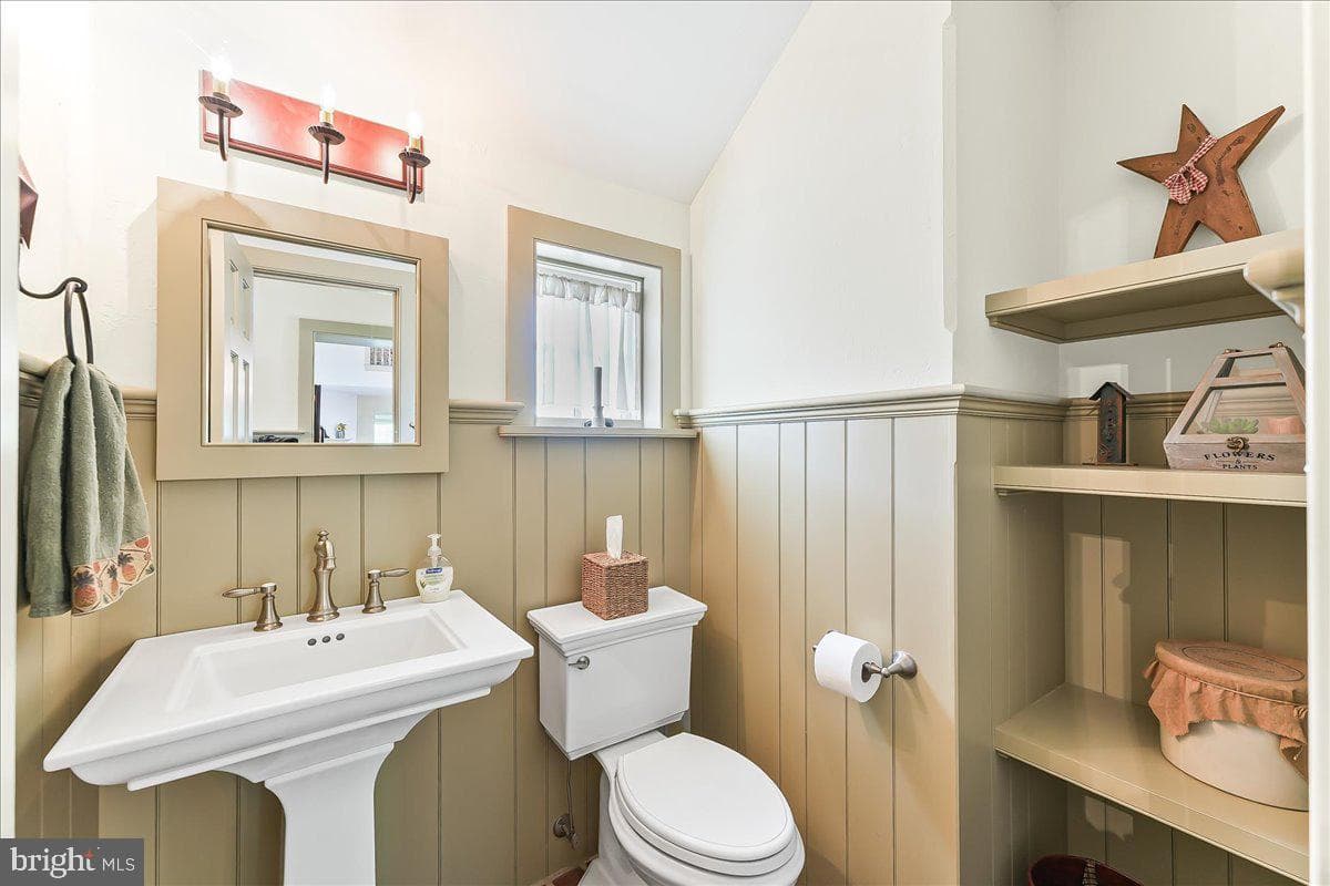 103 Orchard Hill Lane photo 8