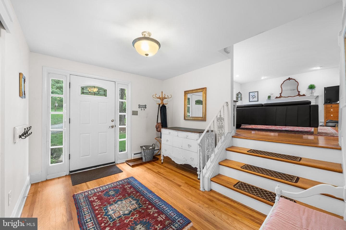 1579 Russell Road photo 2