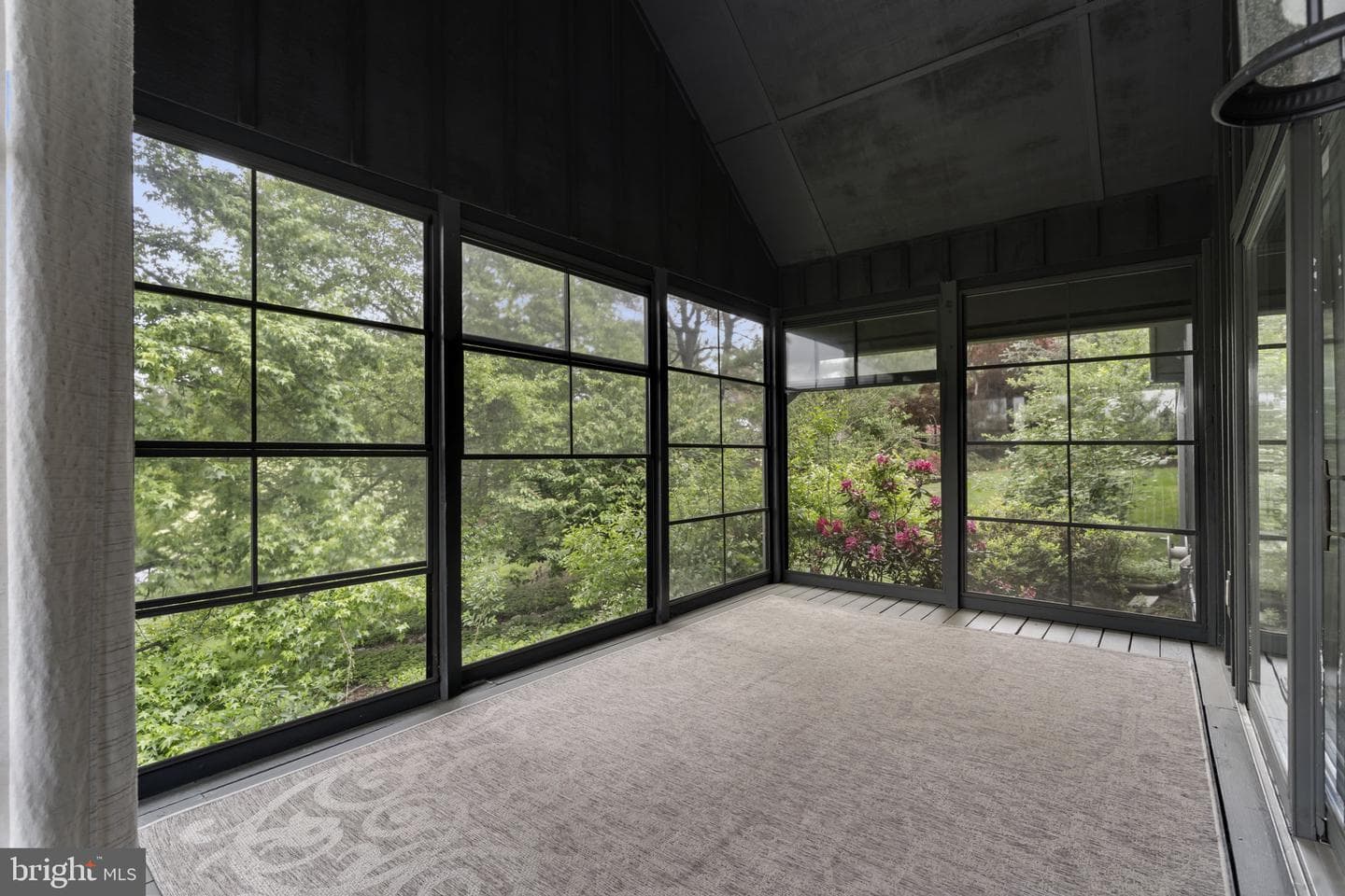 35 Southridge Drive photo 24