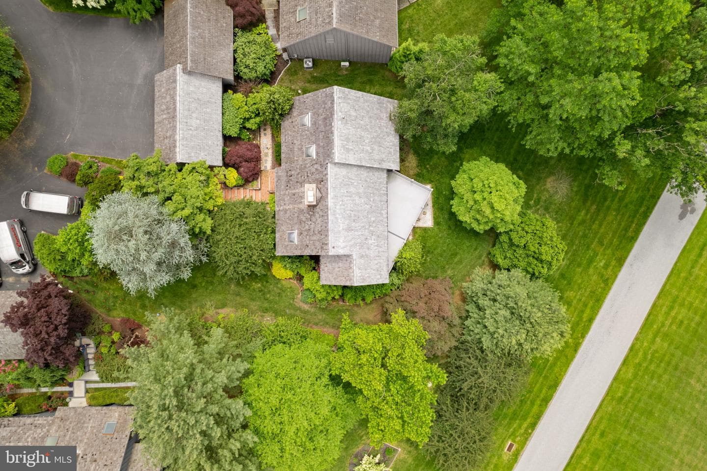35 Southridge Drive photo 4