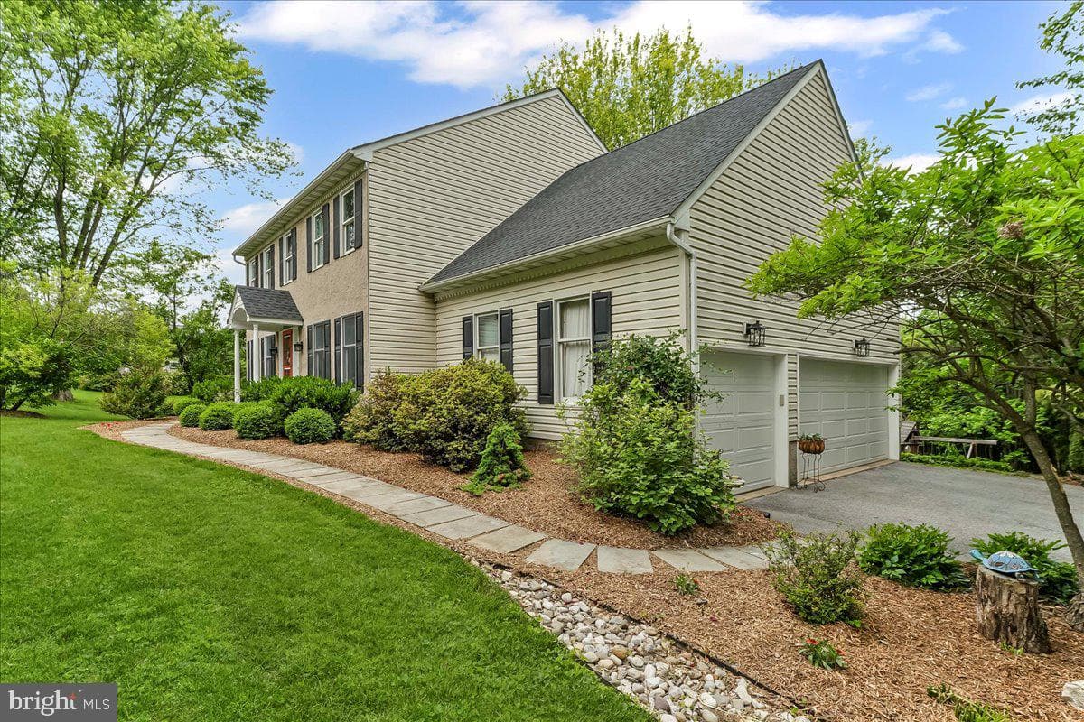 11 White Oak Drive photo 44