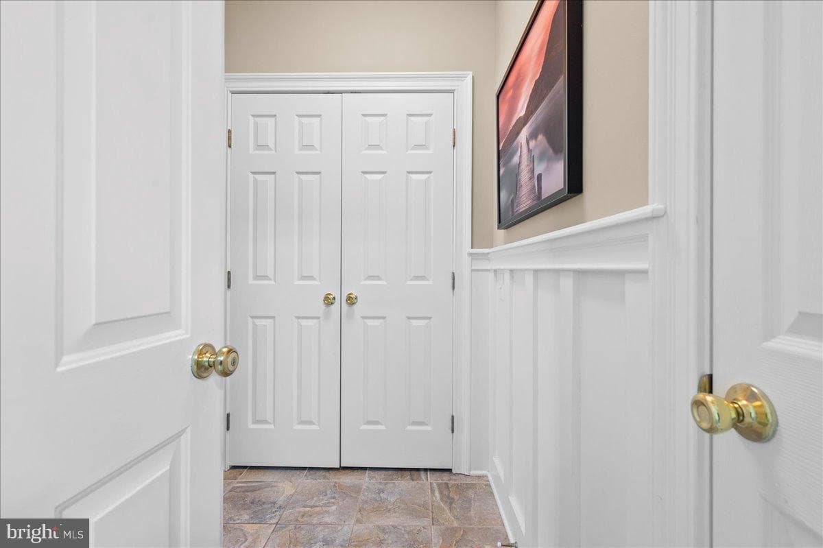 111 Brookline Court photo 34