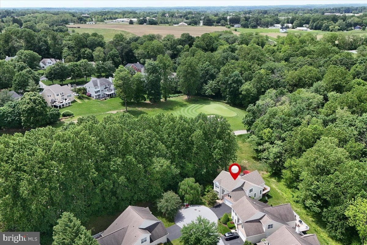 111 Brookline Court photo 39