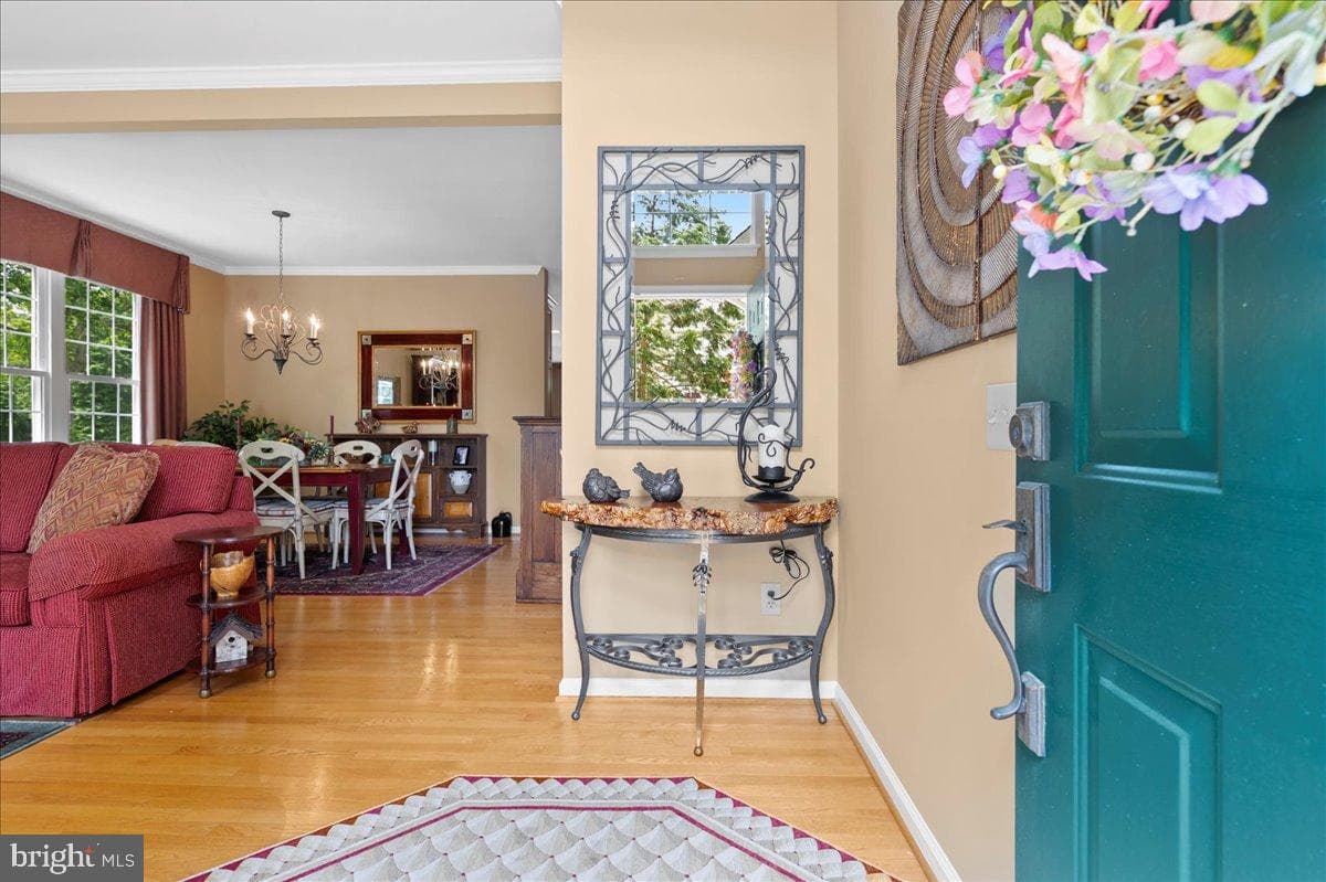 111 Brookline Court photo 4